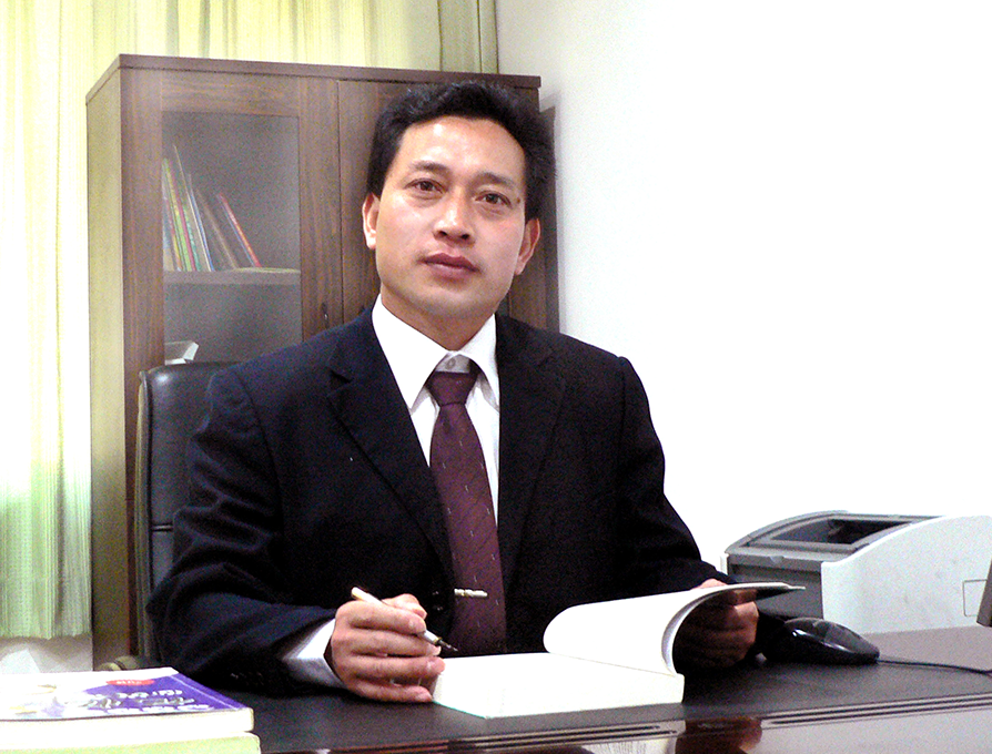 張學新