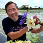 萬(wàn)朕老師